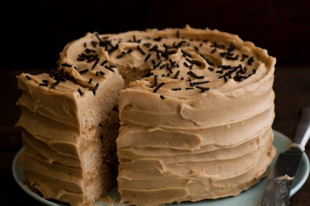 Lemon Speculoos layer cake with chocolate sprinkles