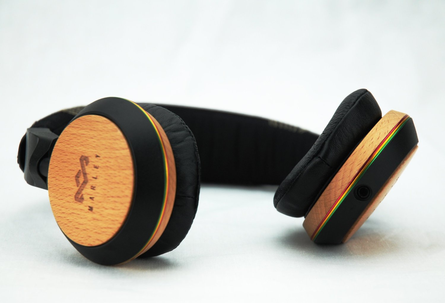 Gentleman's Gadgets 12 High End Gifts for Men