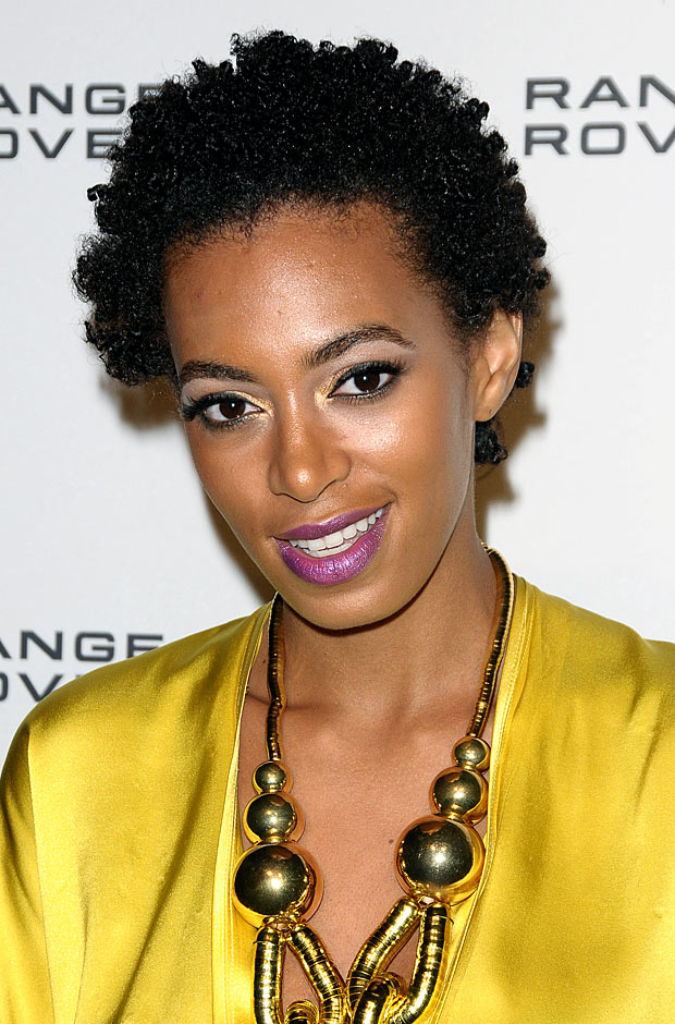 Solange-Knowles-short-curly-hair