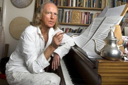 Top 10 Famous People with Marfan Syndrome - TenMania